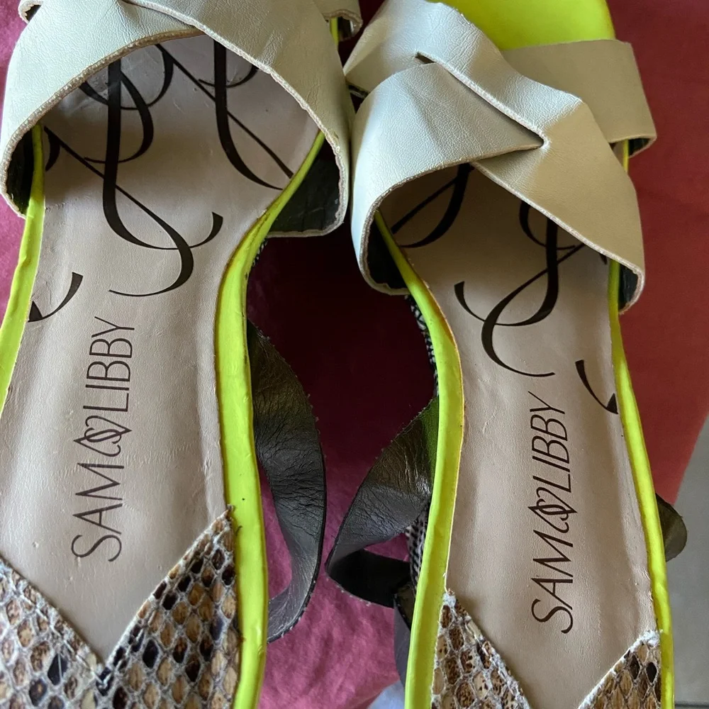 Sam & Libby color block wedge shoe with open toe with ankle strap size 9 - Picture 5 of 15